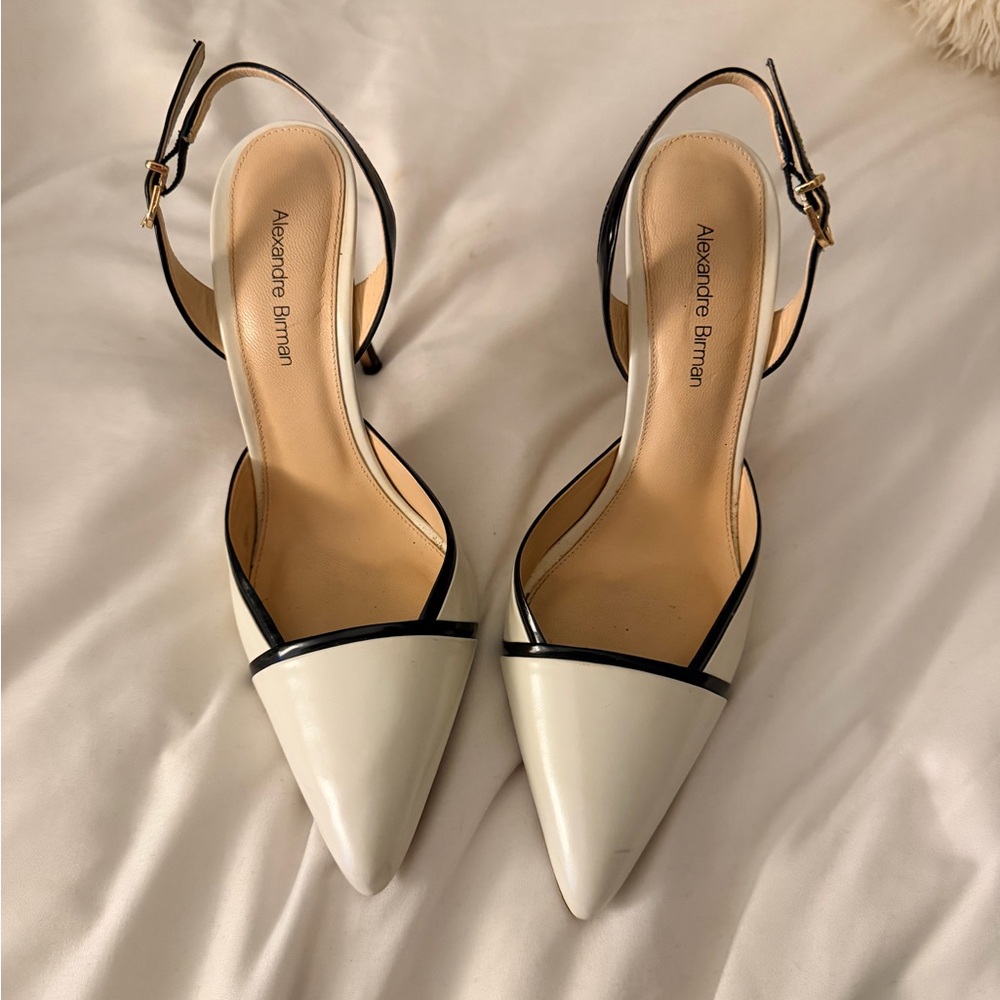 Stunning Alexandre Birman White and Black Slingback Pumps